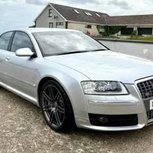 🏁 Massive Spec 2007 Audi S8 Quattro 5.2 V10 FSi Auto - Super Car 500bhp - Carbon Ceramic Brakes 🏁 - Image 6