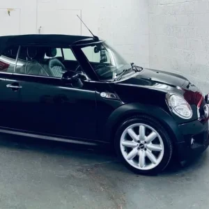 2010 MINI Convertible 1.6 Cooper S 2dr Auto CONVERTIBLE Petrol Automatic - Image 3