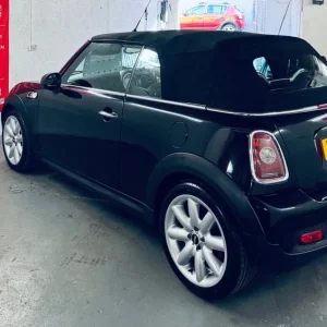 2010 MINI Convertible 1.6 Cooper S 2dr Auto CONVERTIBLE Petrol Automatic - Image 4