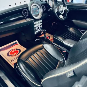 2010 MINI Convertible 1.6 Cooper S 2dr Auto CONVERTIBLE Petrol Automatic - Image 7