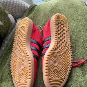 ADIDAS GAZELLES - RED - GOOD AS NEW - SIZE 7 RED RRP £90 ONLY £20 - Image 4