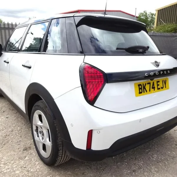 2024 74 REG MINI COOPER CLASSIC C AUTO DAMAGED REPAIRABLE SALVAGE