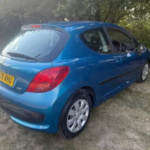 Peugeot 207, 1.4, £35 year road tax, duel control pedals - Image 3