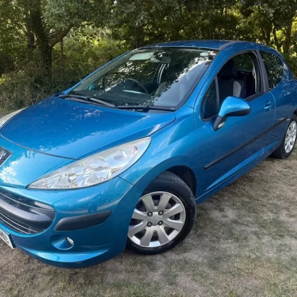 Peugeot 207, 1.4, £35 year road tax, duel control pedals