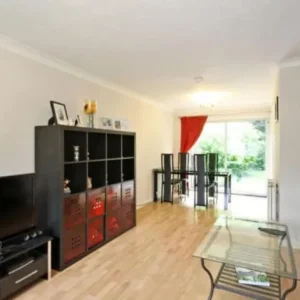 Fantastic 3/4 Bedroom Home in Sought-After Badger Farm, Winchester! - Image 2