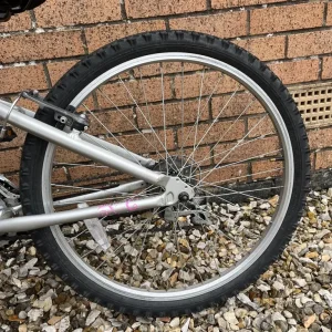 Ridgeback Destiny 24-inch bike for girls - Image 4