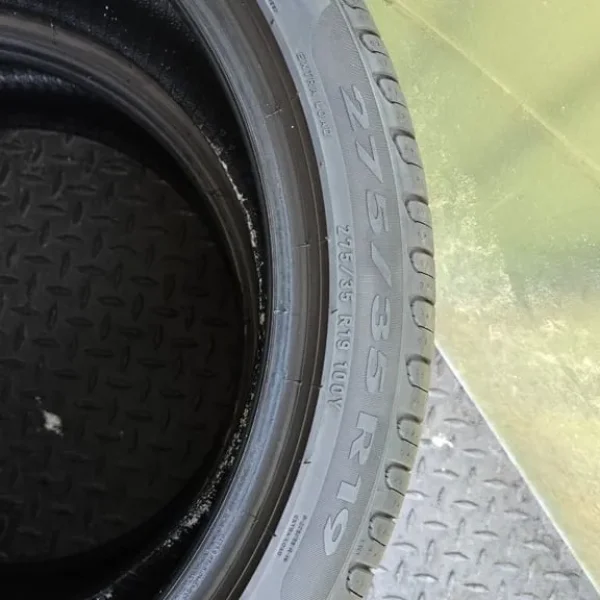 2 x Pirelli Cinturato P7 275/35/R19 runflat