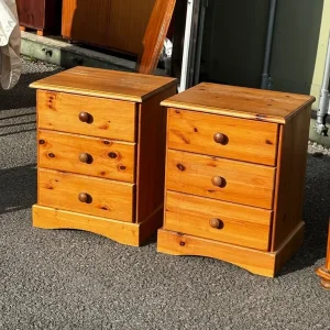 Pair of Pine bedside drawers - Image 2