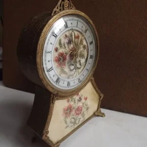 1890's Victorian mantle clock. - Image 2