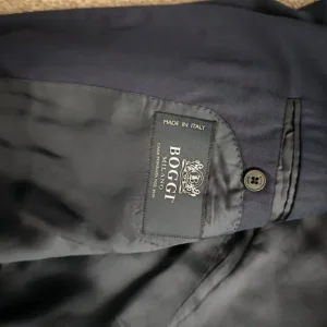 Boggi designer blue office suit - Image 2