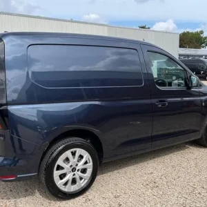 2025 Ford Transit Connect 220 Limited L1 SWB 2.0 EcoBlue 102ps, SAT NAV, AIR CON, SENSORS Manual ... - Image 8