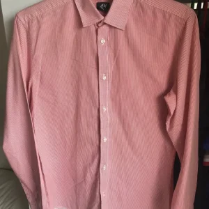 Mens medium shirt