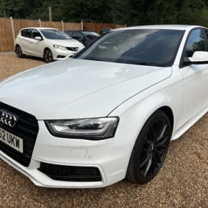 2012 Audi A4 2.0 TDI Black Edition quattro Euro 5 (s/s) 4dr SALOON Diesel Manual - Image 2