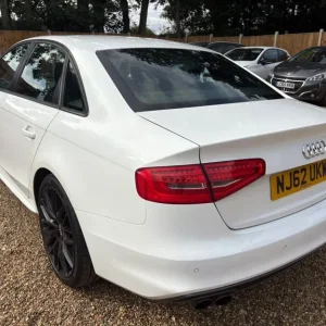 2012 Audi A4 2.0 TDI Black Edition quattro Euro 5 (s/s) 4dr SALOON Diesel Manual - Image 6