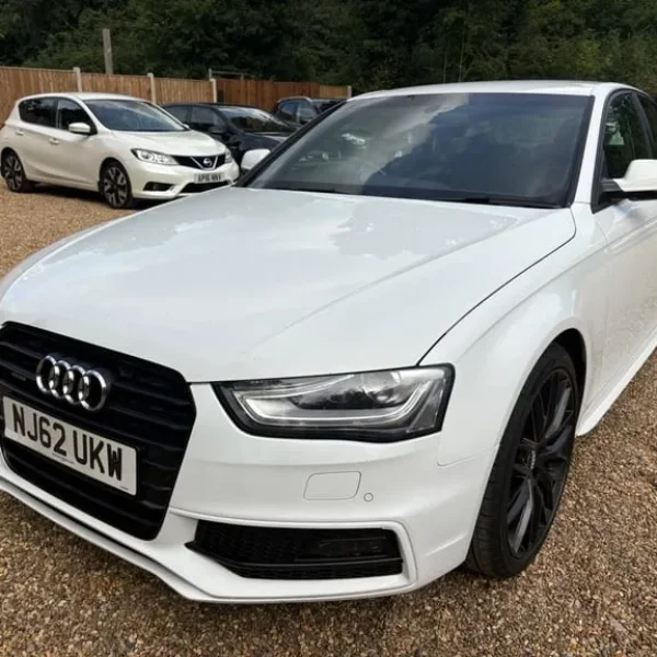 2012 Audi A4 2.0 TDI Black Edition quattro Euro 5 (s/s) 4dr SALOON Diesel Manual