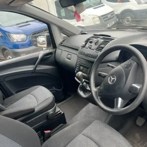 2011 Mercedes-Benz Vito 113CDI BlueEFFICIENCY Window Van PANEL VAN Diesel Manual - Image 5