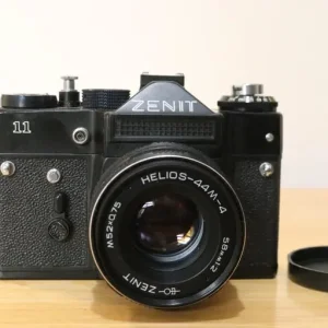 Zenit 11 + Helios-44M-4 58mm f/2 – Vintage 35mm Film Camera - Image 2