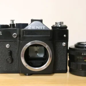 Zenit 11 + Helios-44M-4 58mm f/2 – Vintage 35mm Film Camera - Image 7
