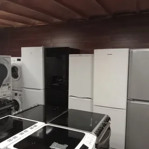 Reconditioned fridge freezer