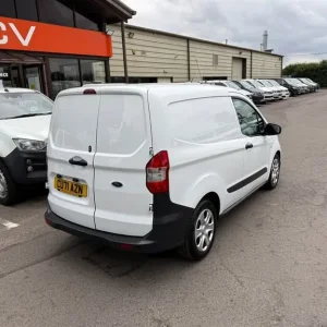 2021 Ford Transit Courier TREND TDCI EU6 Panel Van Diesel Manual - Image 4