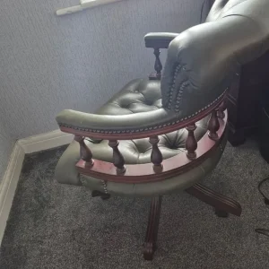 Chesterfield style desk and captains chair - Image 7