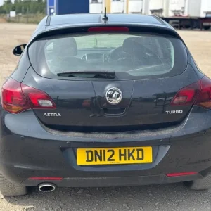 2012 Vauxhall Astra 1.4T 16V SE [140] 5dr HATCHBACK Petrol Manual - Image 4