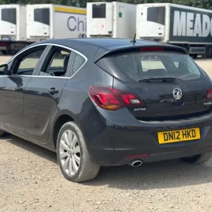 2012 Vauxhall Astra 1.4T 16V SE [140] 5dr HATCHBACK Petrol Manual - Image 6
