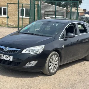 2012 Vauxhall Astra 1.4T 16V SE [140] 5dr HATCHBACK Petrol Manual - Image 7