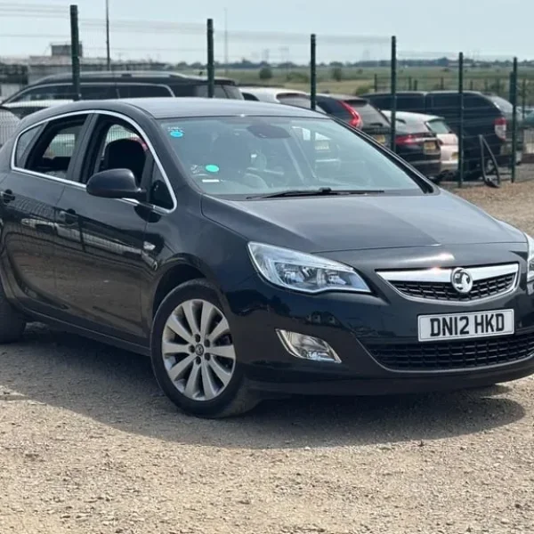 2012 Vauxhall Astra 1.4T 16V SE [140] 5dr HATCHBACK Petrol Manual