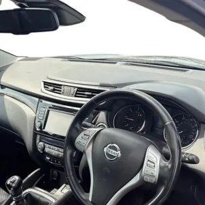 2015 Nissan Qashqai 1.5 dCi n-tec+ SUV 5dr Diesel Manual 2WD Euro 6 (s/s) (110 ps) SUV Diesel Manual - Image 5