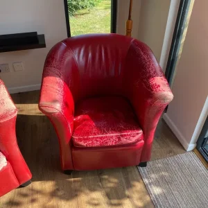 Pair of leather tub chairs - Image 2