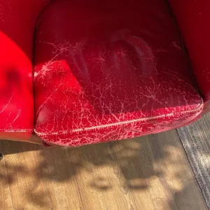 Pair of leather tub chairs - Image 5