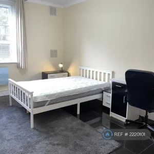 2 bedroom flat in Rashleigh House, London, WC1H (2 bed) (#2220101) - Image 6