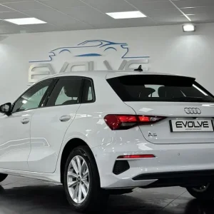 2020 70 AUDI A3 1.5 TFSI 35 TECHNIK SPORTBACK 5DR PETROL S TRONIC EURO 6 (S/S) ( - Image 2