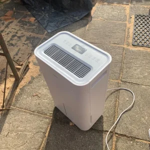 Vonhaus dehumidifier - Image 6