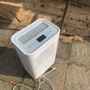 Vonhaus dehumidifier - Image 7