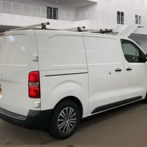 2018 Peugeot Expert 1000 1.6 BlueHDi 95 Professional Van PANEL VAN DIESEL Manual - Image 4