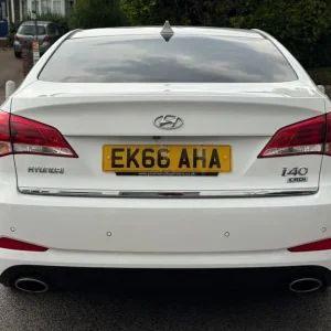 2016 Hyundai i40 1.7 CRDi Blue Drive SE Nav Business Euro 6 (s/s) 4dr Saloon Diesel Manual - Image 5