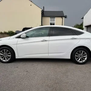 2016 Hyundai i40 1.7 CRDi Blue Drive SE Nav Business Euro 6 (s/s) 4dr Saloon Diesel Manual - Image 7