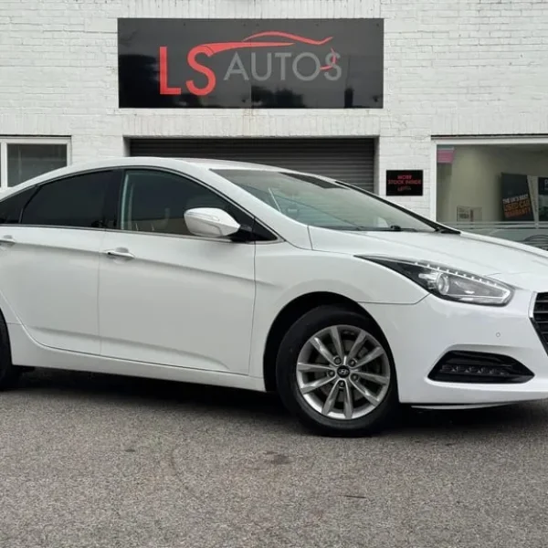 2016 Hyundai i40 1.7 CRDi Blue Drive SE Nav Business Euro 6 (s/s) 4dr Saloon Diesel Manual