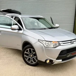 2014 Mitsubishi Outlander 2.2 DI-D GX3 5dr ESTATE Diesel Manual - Image 3