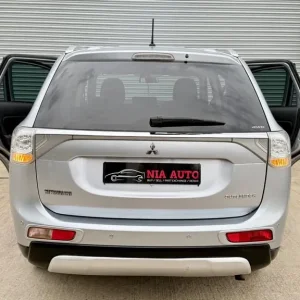 2014 Mitsubishi Outlander 2.2 DI-D GX3 5dr ESTATE Diesel Manual - Image 8