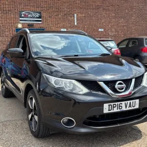 2016 Nissan Qashqai 1.5 dCi N-Connecta 5dr HATCHBACK DIESEL Manual - Image 5
