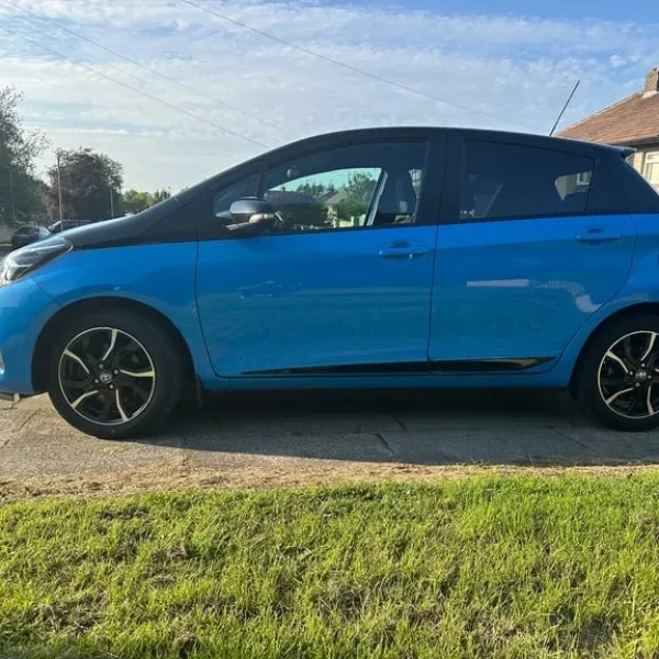 Toyota Yaris 1.5 VVT-I Design Bi-tonne