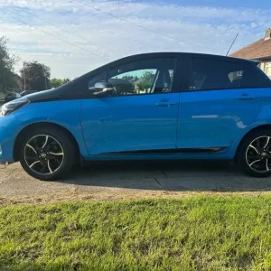 Toyota Yaris 1.5 VVT-I Design Bi-tonne