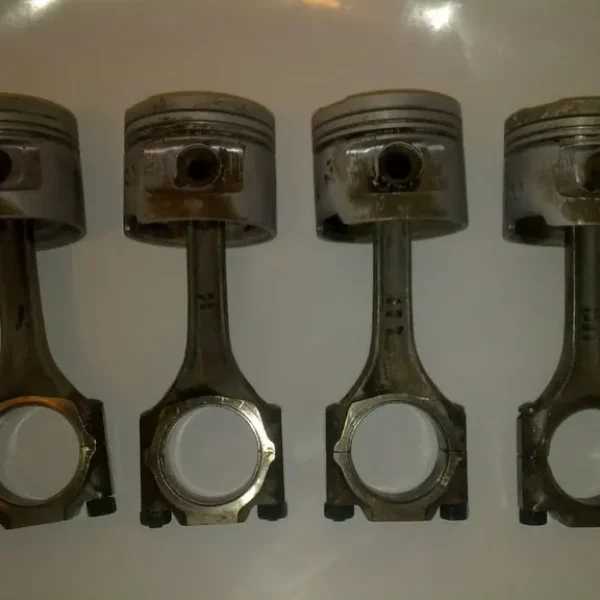 VW Volkswagen Mk2 Golf 16v / Mk2 Jetta 16v / Corrado 16v 1.8L (KR) OEM Pistons and Connecting Rods