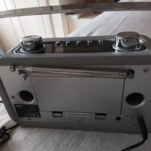 Bush D A B portable radio - Image 6