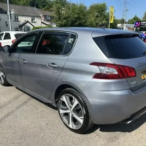 2016 Peugeot 308 1.6 BlueHDi GT Line Hatchback 5dr Diesel Manual Euro 6 (s/s) (120 ps) Hatchback ... - Image 4