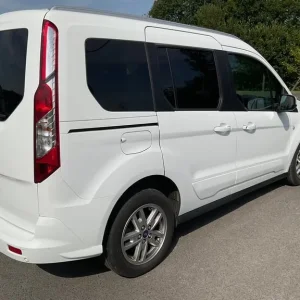 2020 Ford Tourneo Connect TITANIUM TDCI MPV Diesel Manual - Image 5