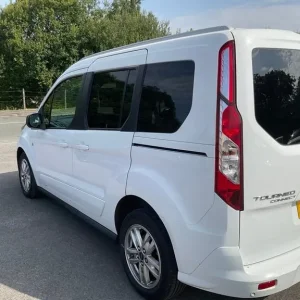 2020 Ford Tourneo Connect TITANIUM TDCI MPV Diesel Manual - Image 6